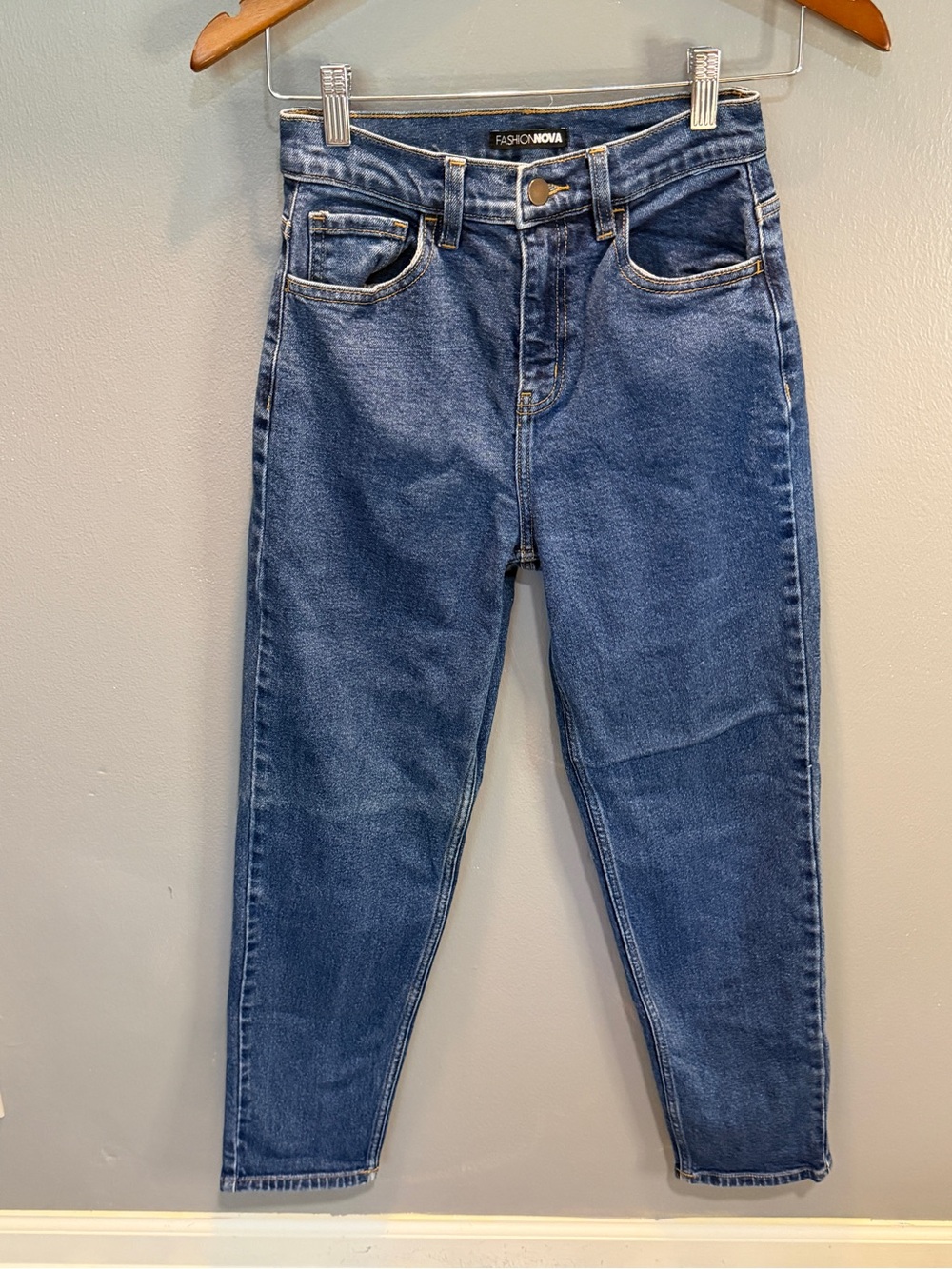 FASHION NOVA “I GOT IT FROM MY MOMMA” JEANS SZ 3 Juniors